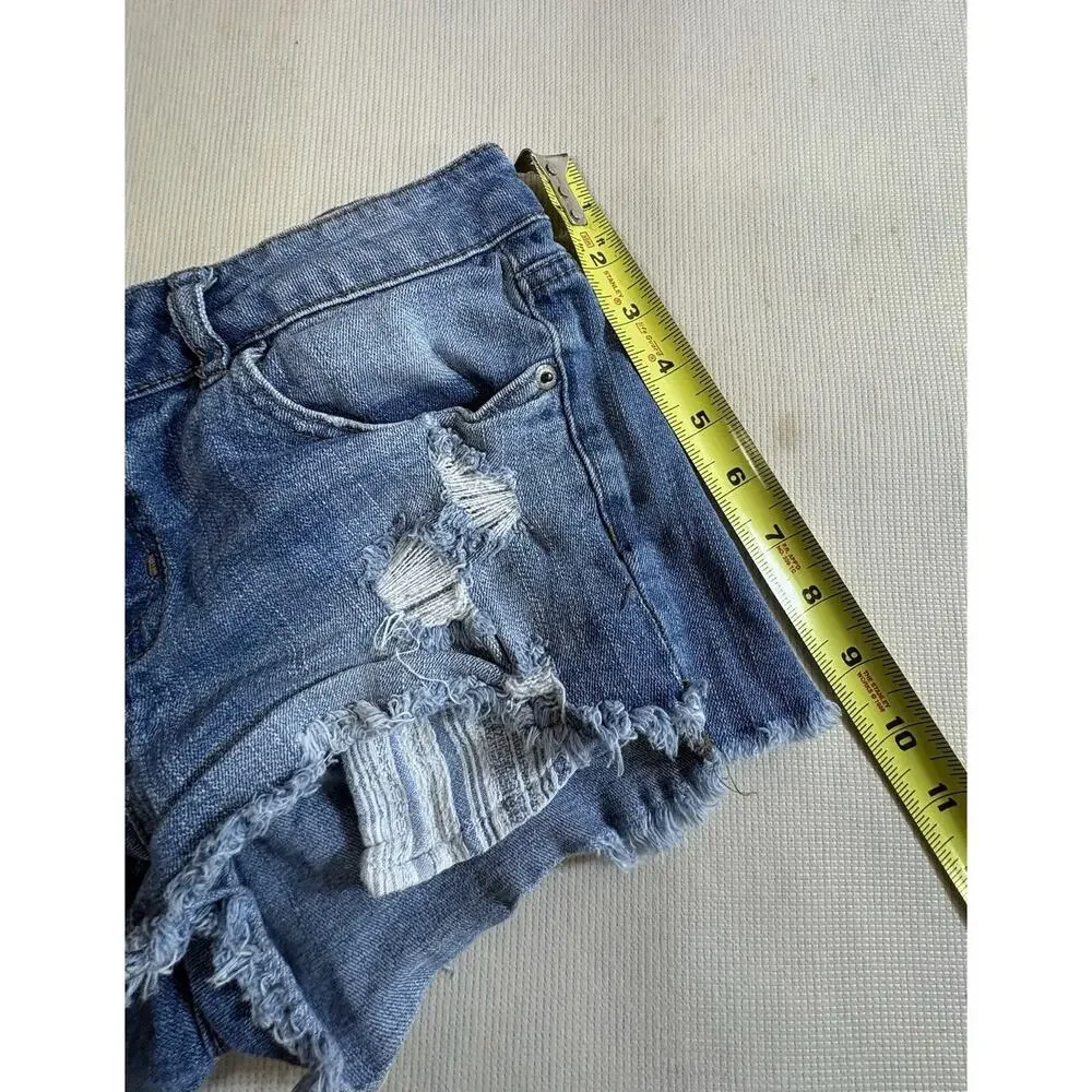 Aeropostale Shorty Blue Denim Shorts Size 6 Medium Wash Distressed Cutoff